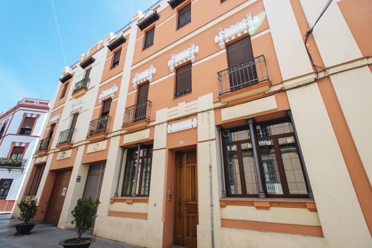 Apartamento Puerta Real - Free Parking Sevilla Bagian luar foto
