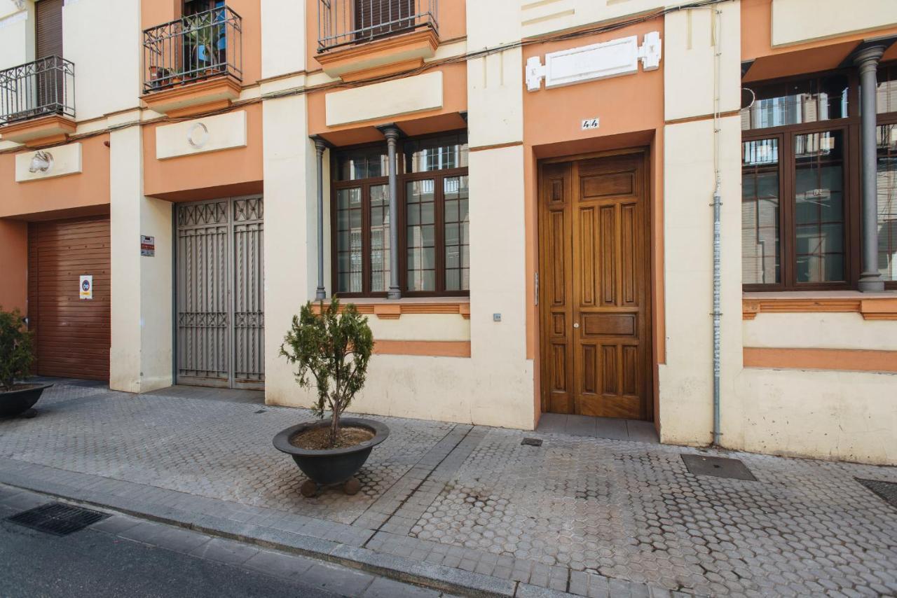 Apartamento Puerta Real - Free Parking Sevilla Bagian luar foto
